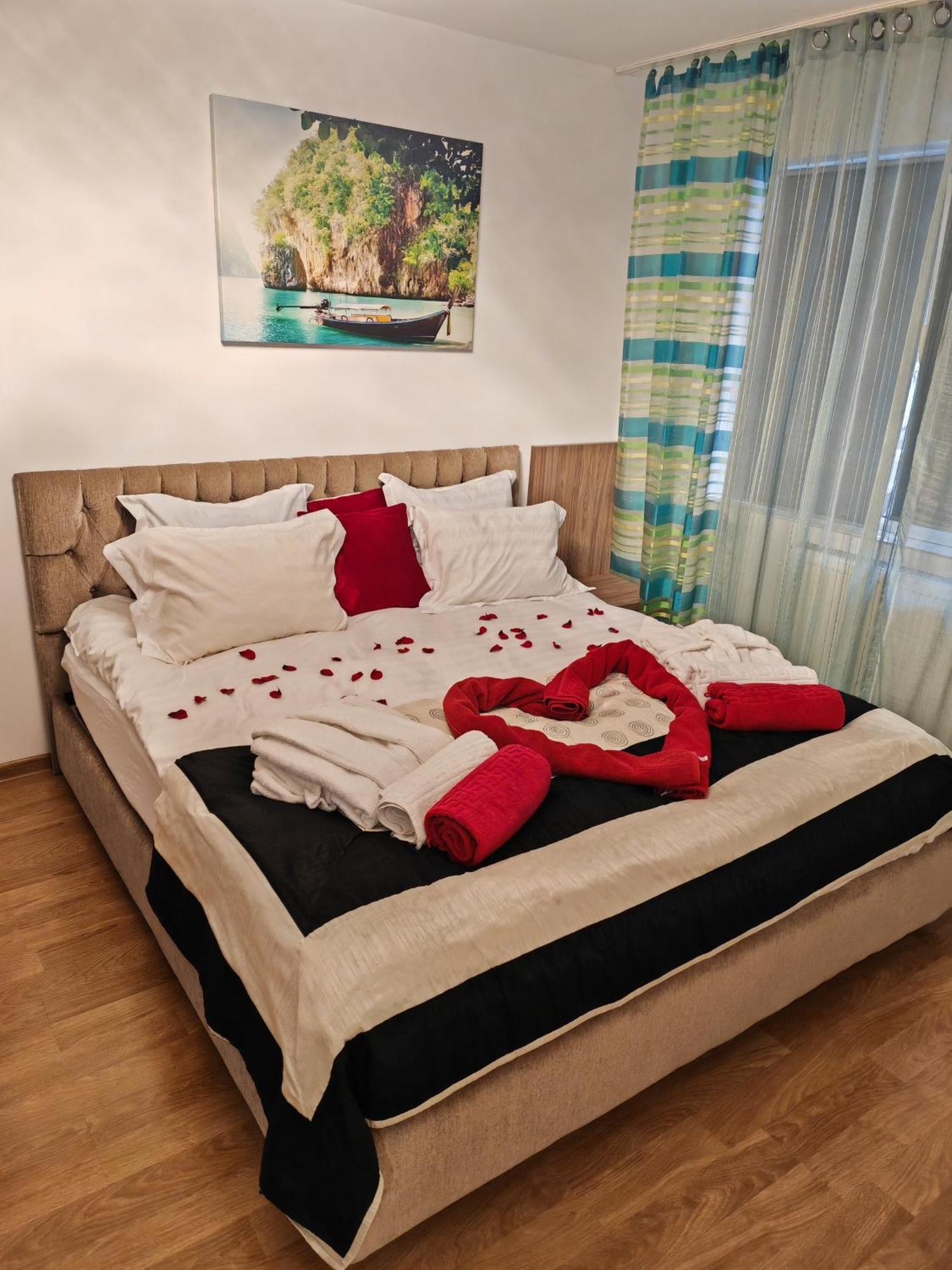 Mony Apartaments 罗曼 外观 照片